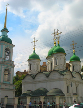Храм Живоначальной Троицы в Листах